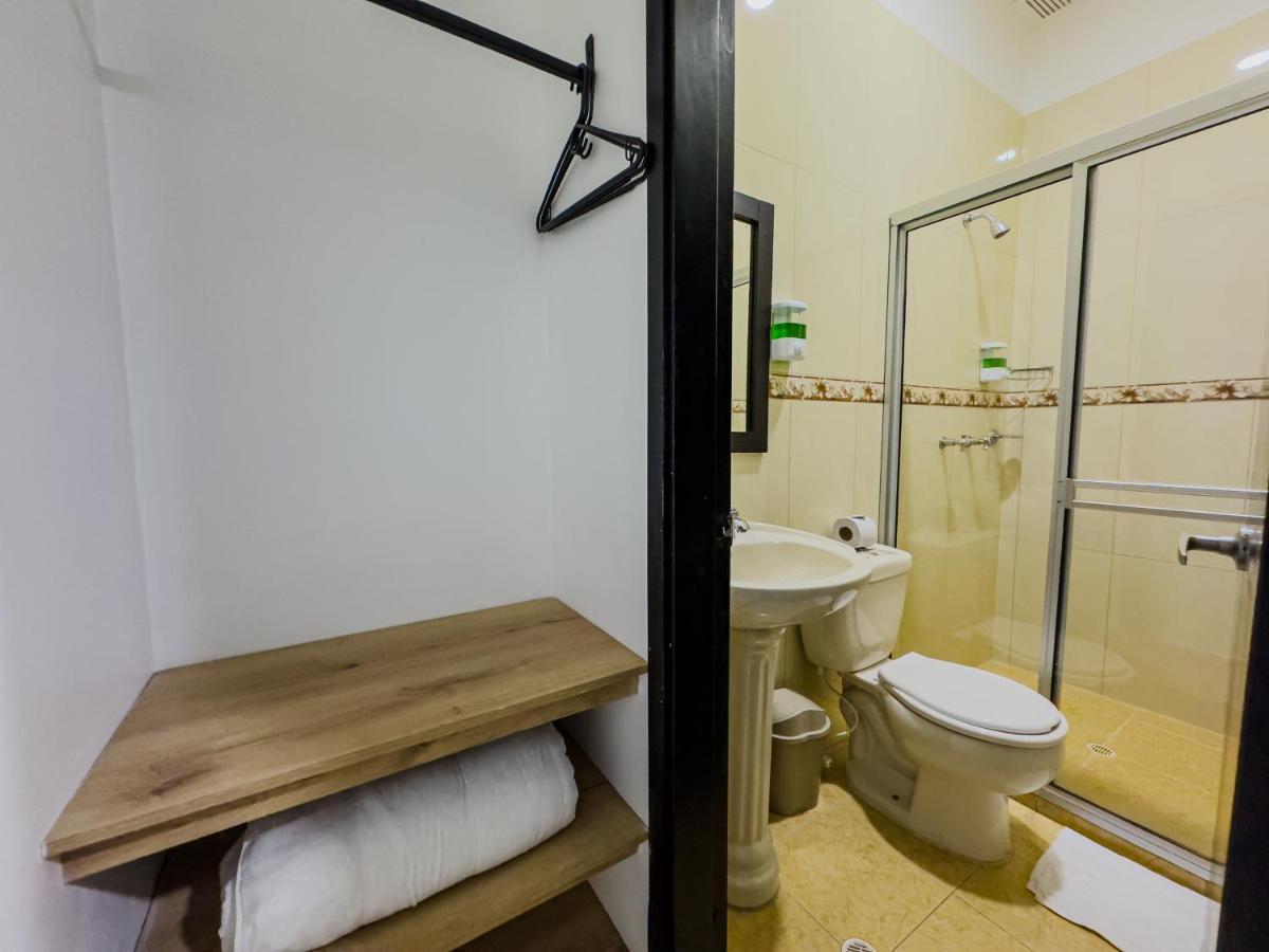 Hotel Central Plaza Medellin Itagui Luaran gambar